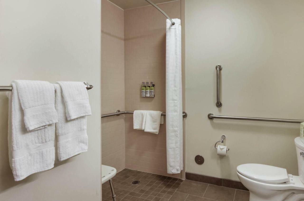 Candlewood Suites - Brighton By Ihg Экстерьер фото